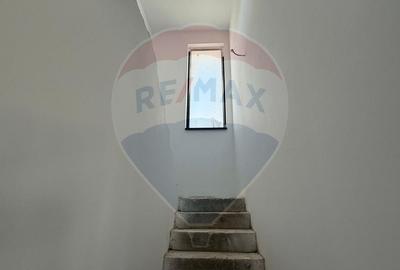 VANZARE Vila cu 4 camere in Pantelimon - 13