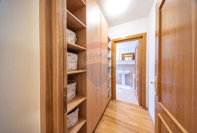 Vila cu 8 Camere, Sala de Fitness si Sauna in Moieciu Comision 0% - 21