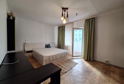 Apartament cu 3 camere decomandat, mobilat în Florești