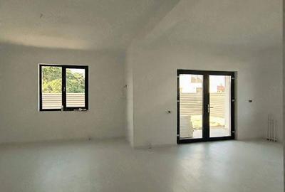 Casă cu 3 camere cu Teren 565 Mp în Central - 1