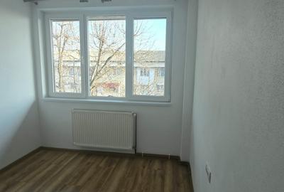Apartament cu 2 camere semidecomandat în 1 Mai - 12