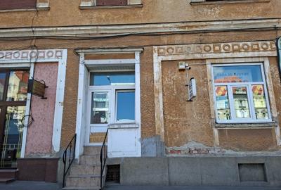 Spațiu comercial, de 18 mp, în Exterior Vest - 1