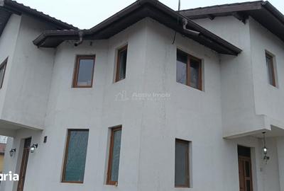 Casă cu 4 camere cu Teren 400 Mp în Central - 11