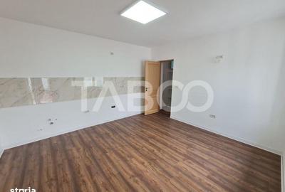 Casă cu 4 camere cu Canalizare în Central - 19