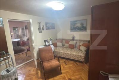 Casa de vanzare 5 camere + dependente - 9