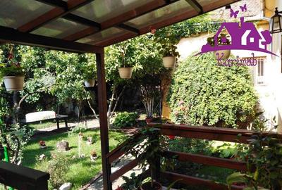 Casa si curte zona centrala - 13
