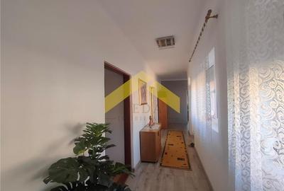 Casa de vanzare centrul orasului Curtici - 15