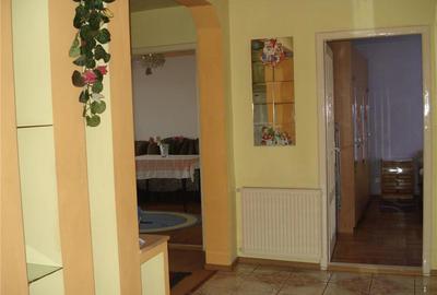 Apartament cu 2 camere decomandat în Central - 9