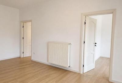 Casă cu Teren 400 Mp în Central