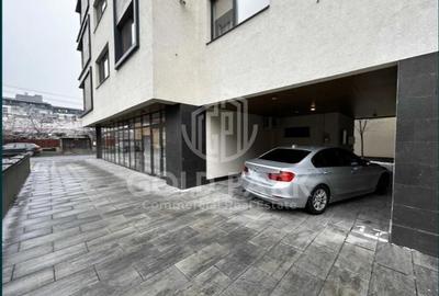 Spațiu comercial, de 124 mp, în Central - 4