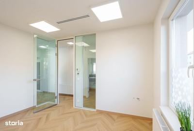 Spațiu comercial, de 75 mp, în Central - 7