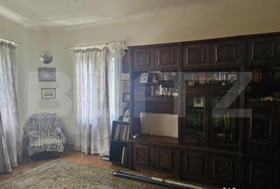 Casă cu 4 camere cu Teren 372 Mp în Central - 3