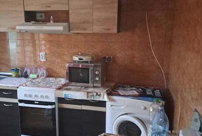 Vand casa sau schimb cu apartament in Curtea de Arge? Vand casa sau schimb cu apartament in Curtea de Arge? - 4