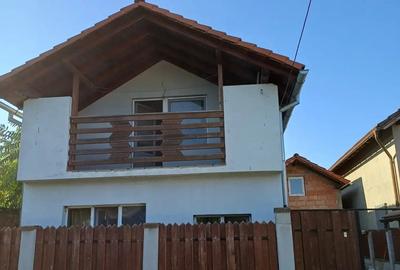 Casă cu 4 camere cu Teren 585 Mp în Șofronea - 5