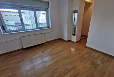 De inchiriat penthouse cu 4 camere – Complexul The Ring - 4