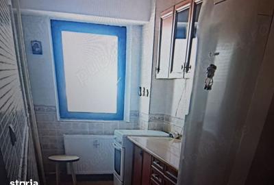 Garsonieră decomandată în Tei - 9