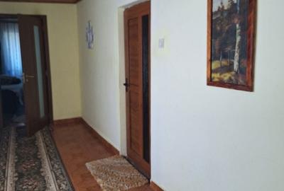Casă cu 4 camere în Crunți - 3