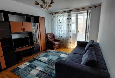 Tineretului metrou parc,bl.1981 reabilitat,decomandat,balcon,mobilat,utilat.