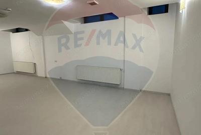 Spa?iu comercial de inchiriat Valea Rosie - 2