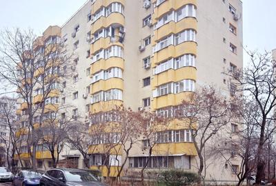 Apartament cu 3 camere decomandat în Tei - 24