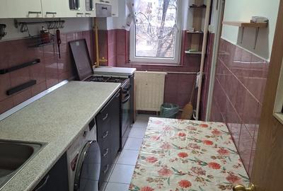 Garsonieră decomandată în Rahova