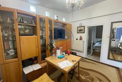 Casă cu 4 camere cu Teren 160 Mp în Central - 4