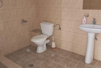 Casă cu 4 camere cu Teren 1000 Mp în Central - 7