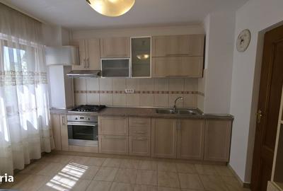 Apartament cu 4 camere în Văcăresti - 8