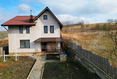 Casa  4 camere, 127mp, Letcani - 1