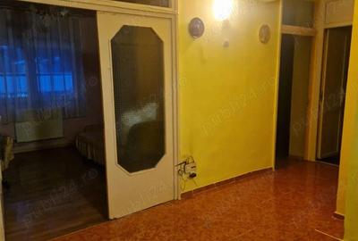 Apartament cu 3 camere decomandat în Central - 8