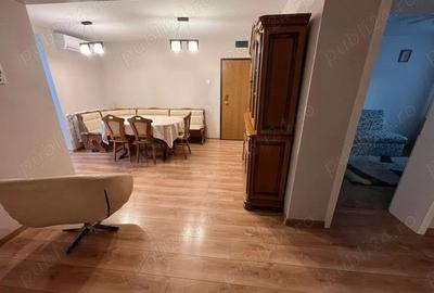 Apartament cu trei camere, zona Bradet - 3