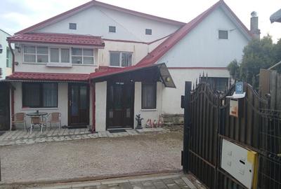Casă cu 4 camere în Central - 5