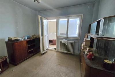 Apartament cu 4 camere decomandat în Turda - 8