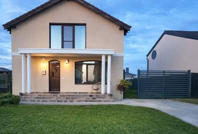 Casă cu 4 camere în Central - 2