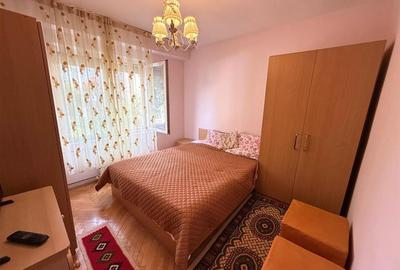 Apartament cu 3 camere decomandat în Valenta - 1