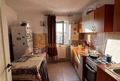 Apartament 2 camere cf 1 semidecomandat zona Brosteni - 4