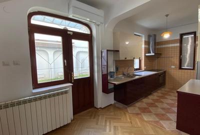 Casă individuală cu 8 camere cu Canalizare în Floreasca - 23