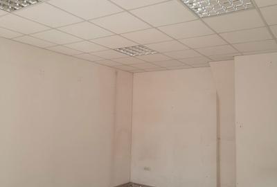 Spațiu comercial, de 28 mp, în Central - 2