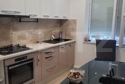 Apartament de vanzare, cu 2 camere, 55 mp, zona Careiului