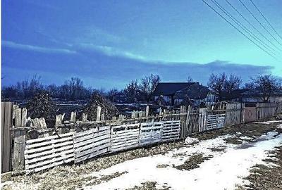 Teren de 4548 mp, în Golăiești - 10