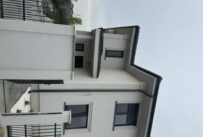 Casă cu 4 camere cu Teren 250 Mp în Giroc - 2