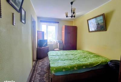 Apartament cu 3 camere în Traian - 2