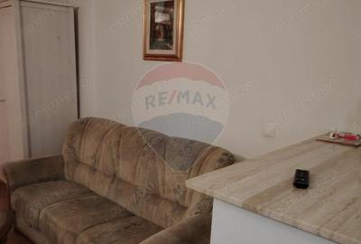 Garsoniera zona ultracentrala de inchiriat - 3