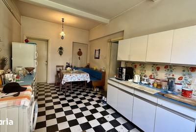 Apartament cu 3 camere în Ștefan cel Mare