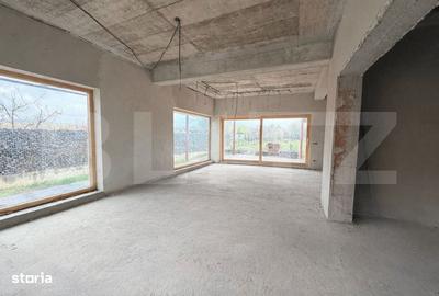 Casă cu 7 camere cu Teren 2000 Mp în Central - 12