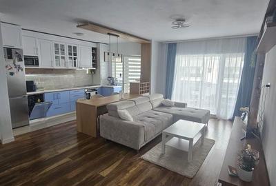Apartament cu 3 camere semidecomandat în Central
