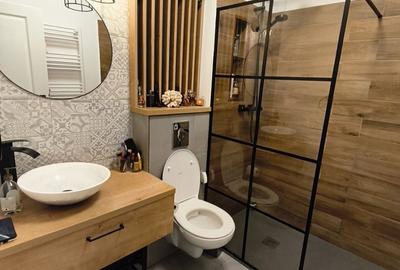 Apartament cu 3 camere decomandat în Sud - 1
