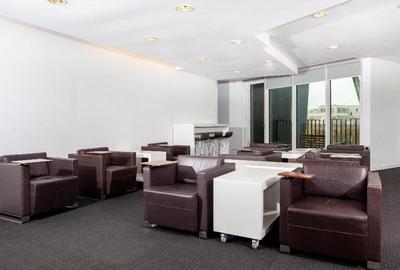 Acces nelimitat la spa?ii de co-working in Regus Charles de Gaulle - 3