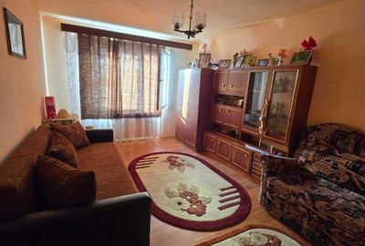 Apartament cu 3 camere decomandat în Luduș - 6