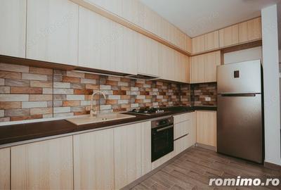 Apartament cu 2 camere decomandat în P-ța Universității